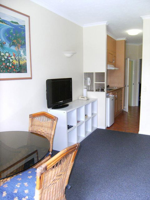 Villa Vaucluse Apartments - Accommodation Redcliffe 3