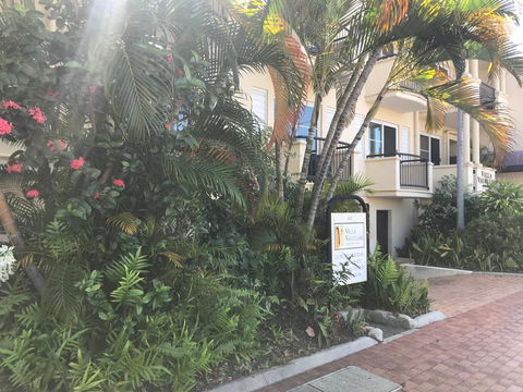 Villa Vaucluse Apartments - Accommodation Redcliffe 0