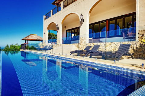 Villa Vivante - Accommodation Redcliffe 1