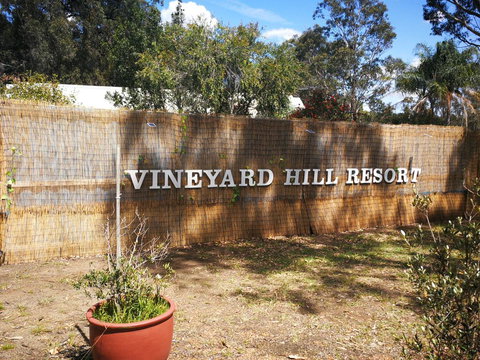 Vineyard Hill Resort - Accommodation Redcliffe 0