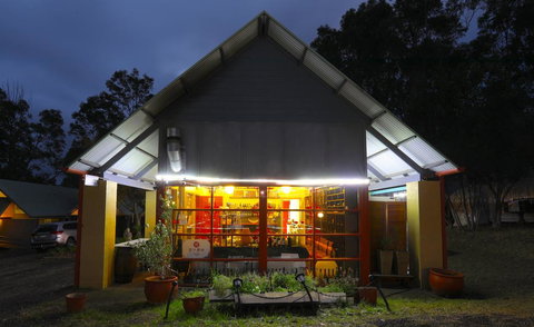 Vineyard Hill Resort - Accommodation Redcliffe 2