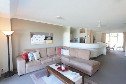 Visit The Cote D'Azur In Sunshine Beach - Accommodation Redcliffe 1