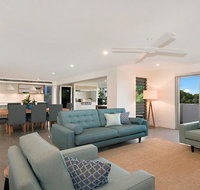 VistaLennox - WiFi and A/C - Accommodation Redcliffe