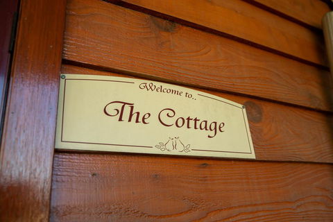Vivere Retreat - Accommodation Redcliffe 1