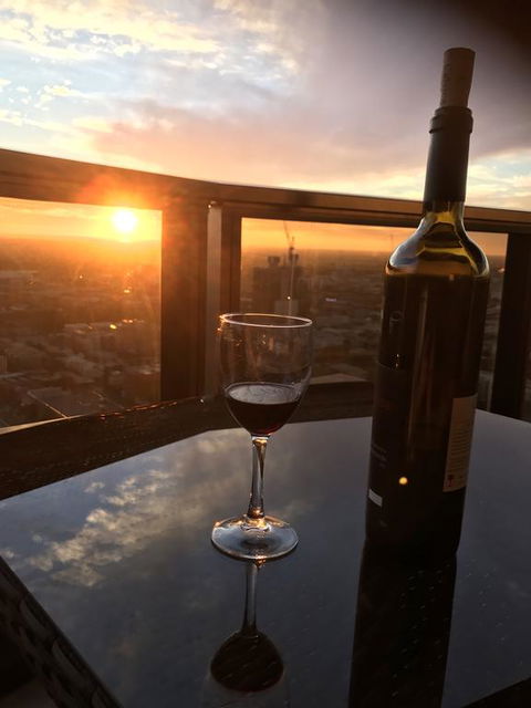 VUE Penthouse On King William - Accommodation Redcliffe 2