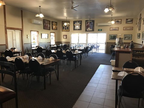 Wagon Wheel Motel - Accommodation Redcliffe 1