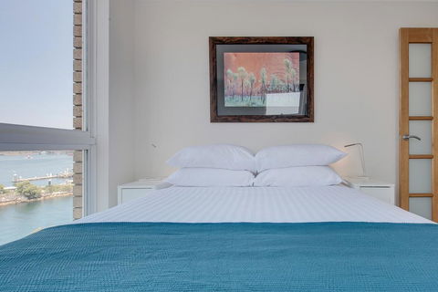 Wake Up To Sydney Harbour - Accommodation Redcliffe 2