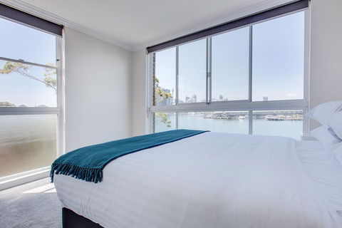 Wake Up To Sydney Harbour - Accommodation Redcliffe 3