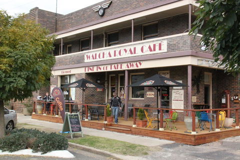 Walcha Royal Cafe & Accommodation - Accommodation Redcliffe 0