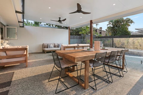 Walk To Hastings Street, Noosa Sound - Accommodation Redcliffe 1