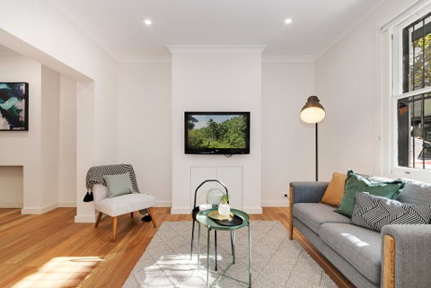 Walk To The City, Fish Market, Darling Harbour - Accommodation Redcliffe 2