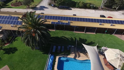 Walkabout Motel - Accommodation Redcliffe 0