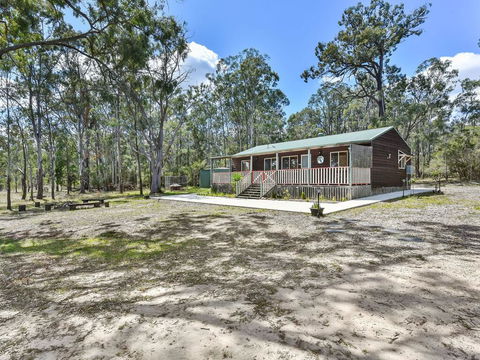Wallaby Cottage - Cute Accom In Bushland Setting - Accommodation Redcliffe 1