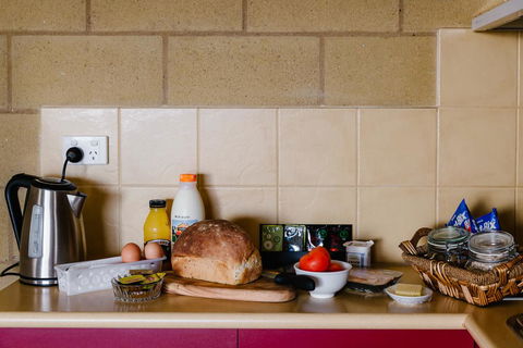 Wallaby Ridge Retreat - Accommodation Redcliffe 1