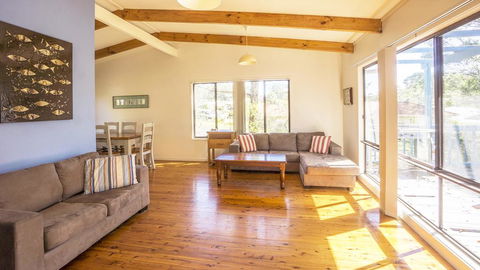 Wallder Cottage - Accommodation Redcliffe 0