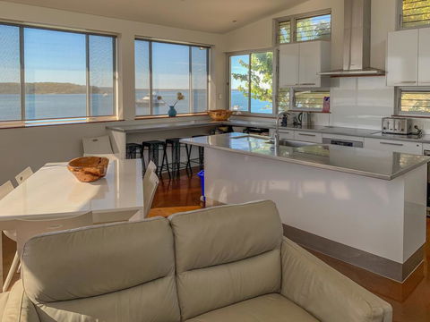 Walshys Shack - Accommodation Redcliffe 3