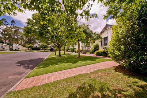 Warragul Gardens Holiday Park - Accommodation Redcliffe 1