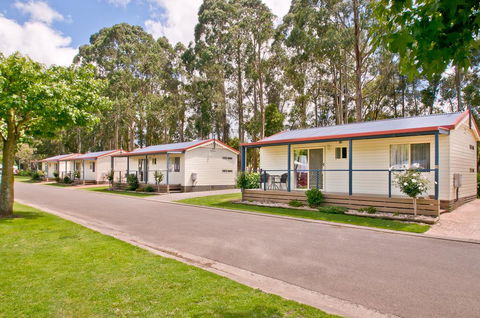 Warragul Gardens Holiday Park - Accommodation Redcliffe 2