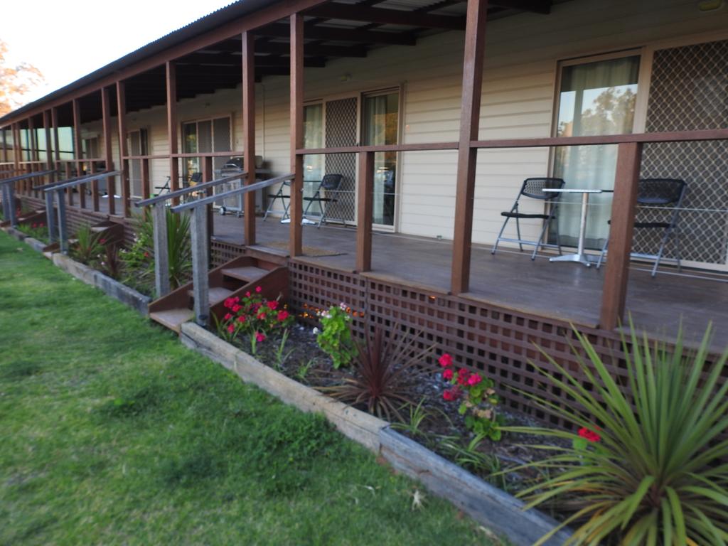 Wilcannia NSW Accommodation Redcliffe