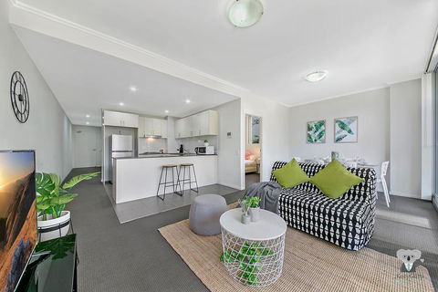 WARRICK FRAM 3 BEDS APT FREE PARKING WALK TO WESTFIELD CLOSE TO HOSPITAL NWF003 - Accommodation Redcliffe 0