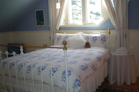 Water Bay Villa Bed & Breakfast - Accommodation Redcliffe 2