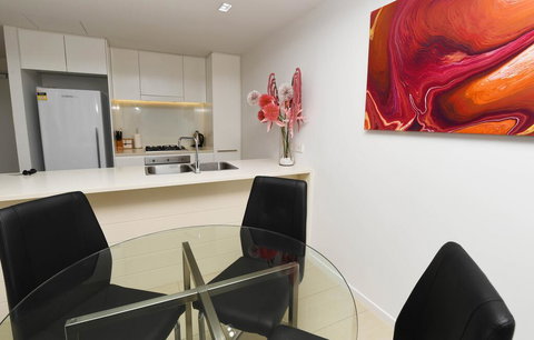 WATERFRONT DARWIN TROPICAL DELIGHT - Accommodation Redcliffe 2