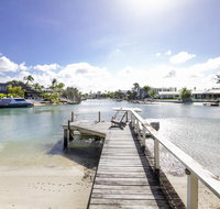 Waterfront on Witta Circle - Accommodation Redcliffe
