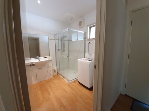 Waterfront Retreat At Wattle Point - Accommodation Redcliffe 2