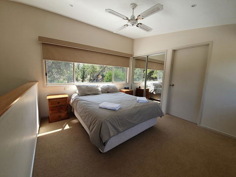 Waterfront Retreat At Wattle Point - Accommodation Redcliffe 3