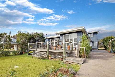 Waterfront Sanctuary - Raymond Island Getaway - Accommodation Redcliffe 2