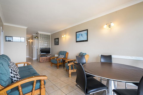 Waterfront Unit, Unit 3 - Accommodation Redcliffe 3