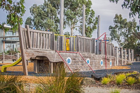 Nautical Rise Torquay - Accommodation Redcliffe 31