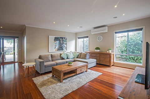 Nautical Rise Torquay - Accommodation Redcliffe 5