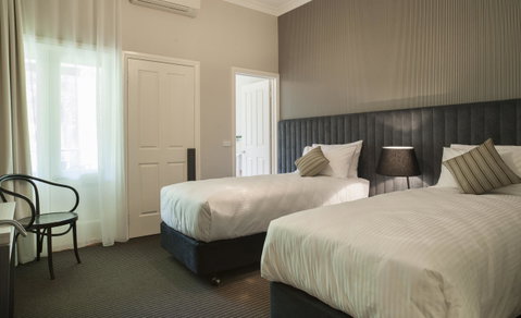 Oscar\'s On The Yarra - Accommodation Redcliffe 11