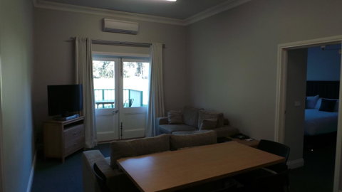 Oscar\'s On The Yarra - Accommodation Redcliffe 21