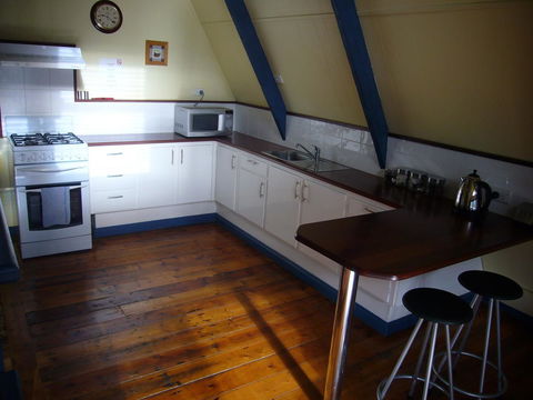 The A-Frame - Accommodation Redcliffe 12