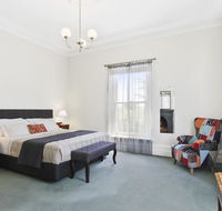The Riversleigh - Accommodation Redcliffe