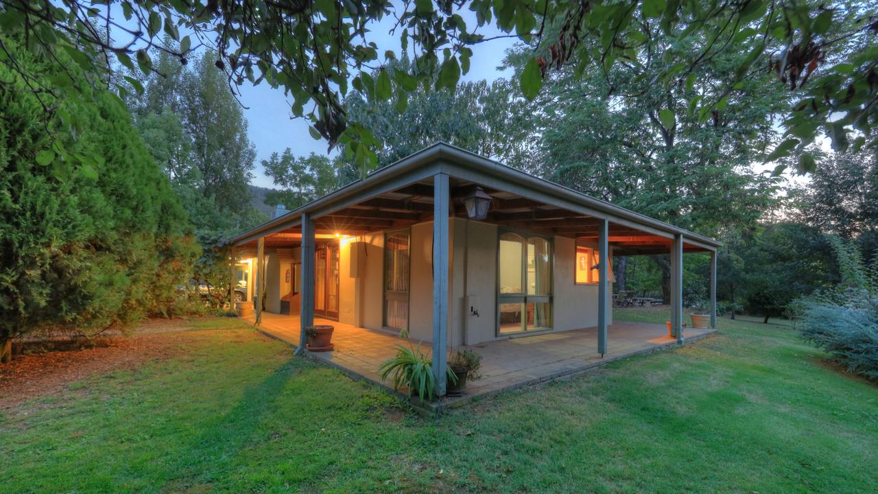 Porepunkah VIC Accommodation Redcliffe