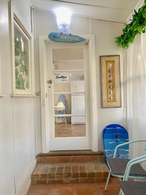 Sunryes Beach House - Accommodation Redcliffe 27