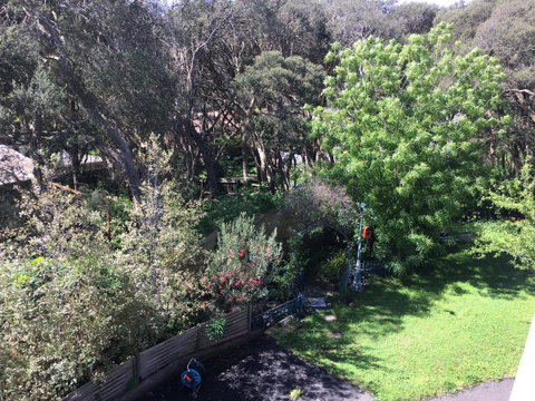 Nest On A Crest - Accommodation Redcliffe 1
