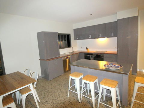 3 Bells Alpine Cottage - Accommodation Redcliffe 4