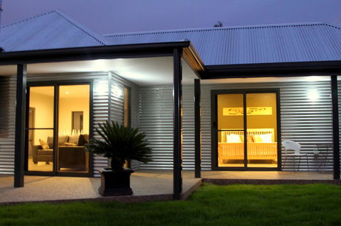 3 Bells Alpine Cottage - Accommodation Redcliffe 10