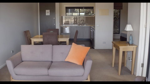 Barwon Heads Resort - Accommodation Redcliffe 14