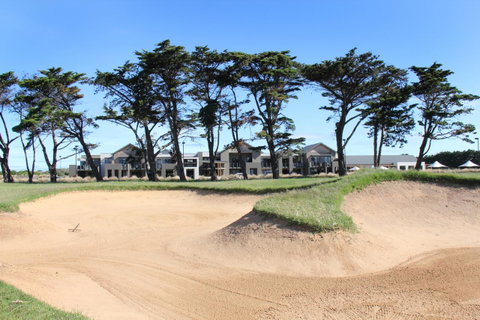 Barwon Heads Resort - Accommodation Redcliffe 2