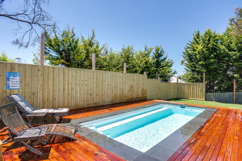 Sorrento Beach House - Perfect Spot And NEW Pool - Accommodation Redcliffe 0
