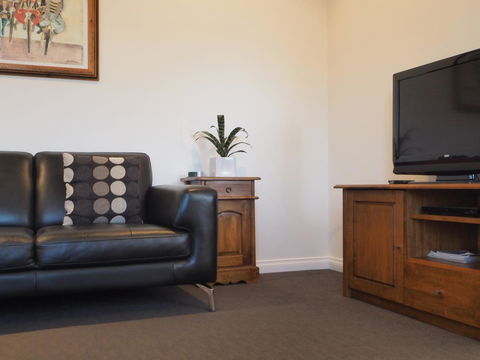 Beechwood Apartment - Accommodation Redcliffe 16