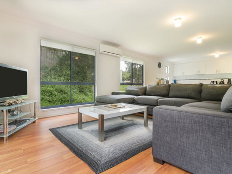 Demure Charm - Accommodation Redcliffe 10