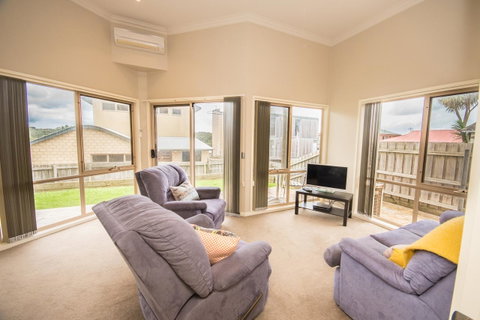 The Pitch - Accommodation Redcliffe 33