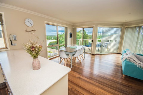 The Pitch - Accommodation Redcliffe 6