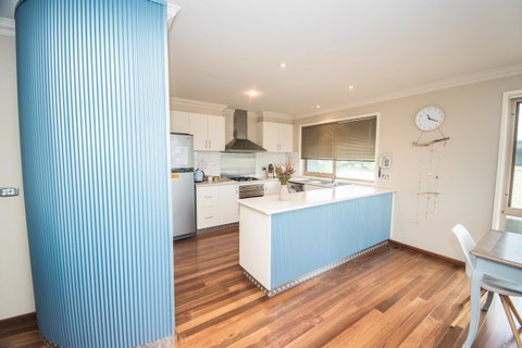 The Pitch - Accommodation Redcliffe 5